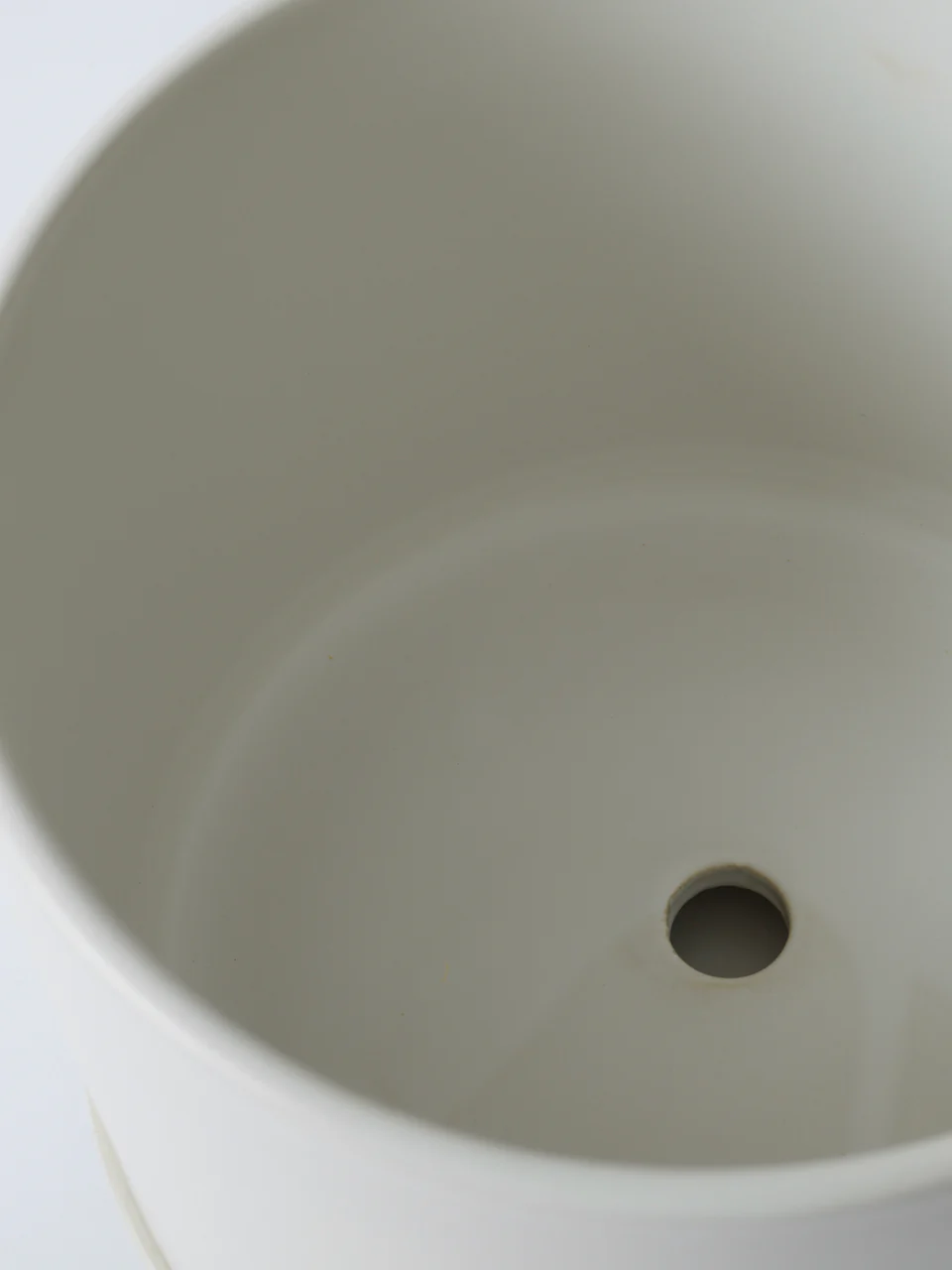 Tobago Ceramic Pot, Large 8" (Multiple Colours) - Image 3
